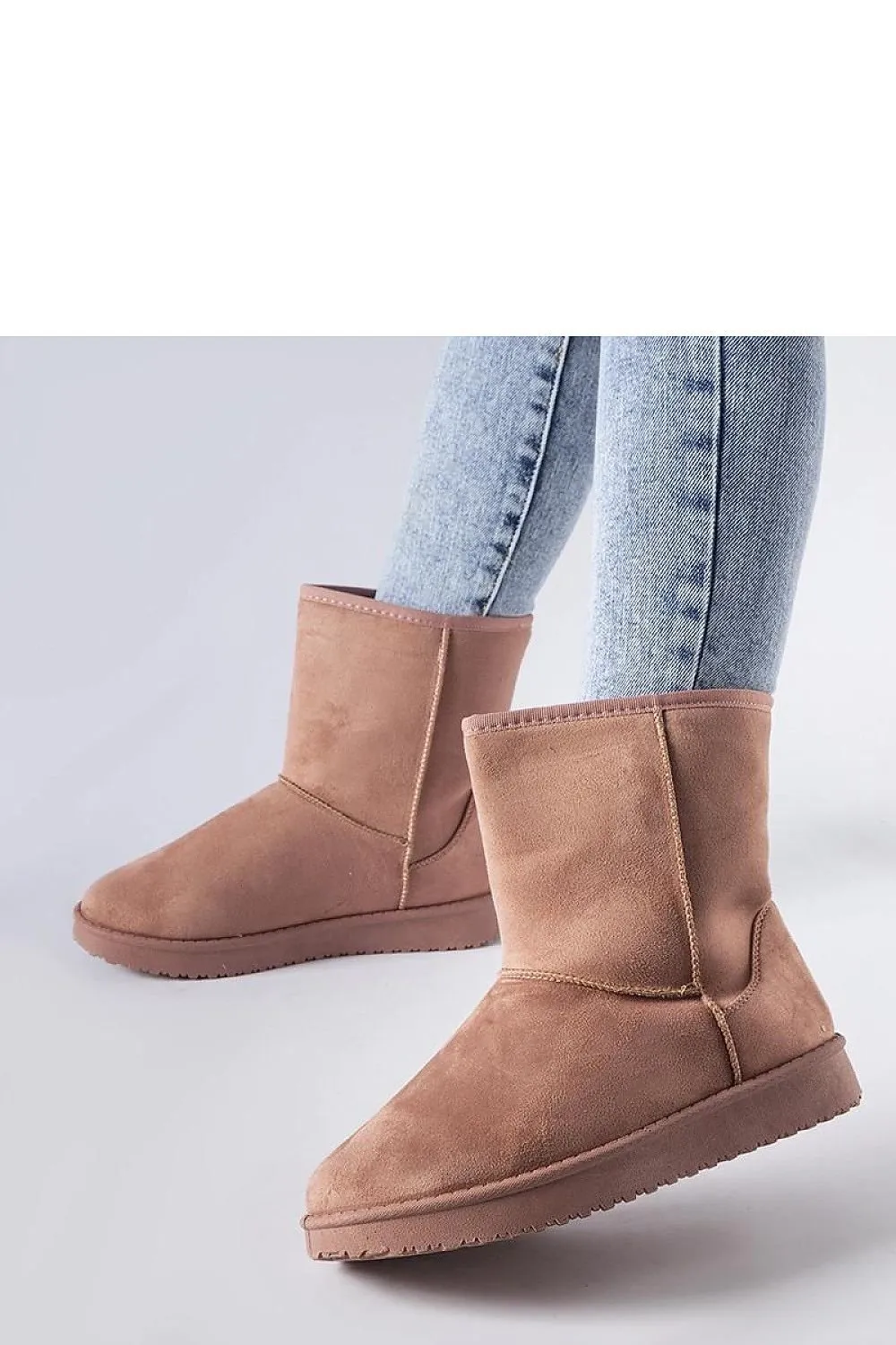 Caramel insulated classic snow boots