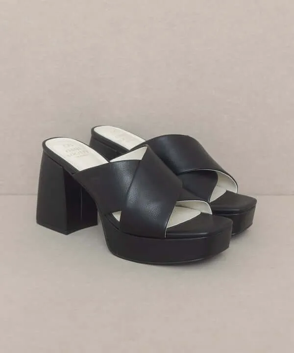 Oasis Society Carmen - Chunky Platform Mule Heels Sandals