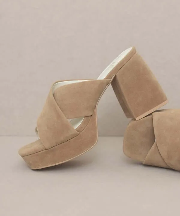 Oasis Society Carmen - Chunky Platform Mule Heels Sandals