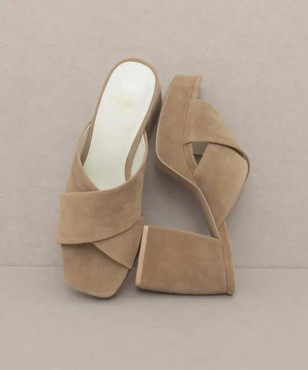 Oasis Society Carmen - Chunky Platform Mule Heels Sandals