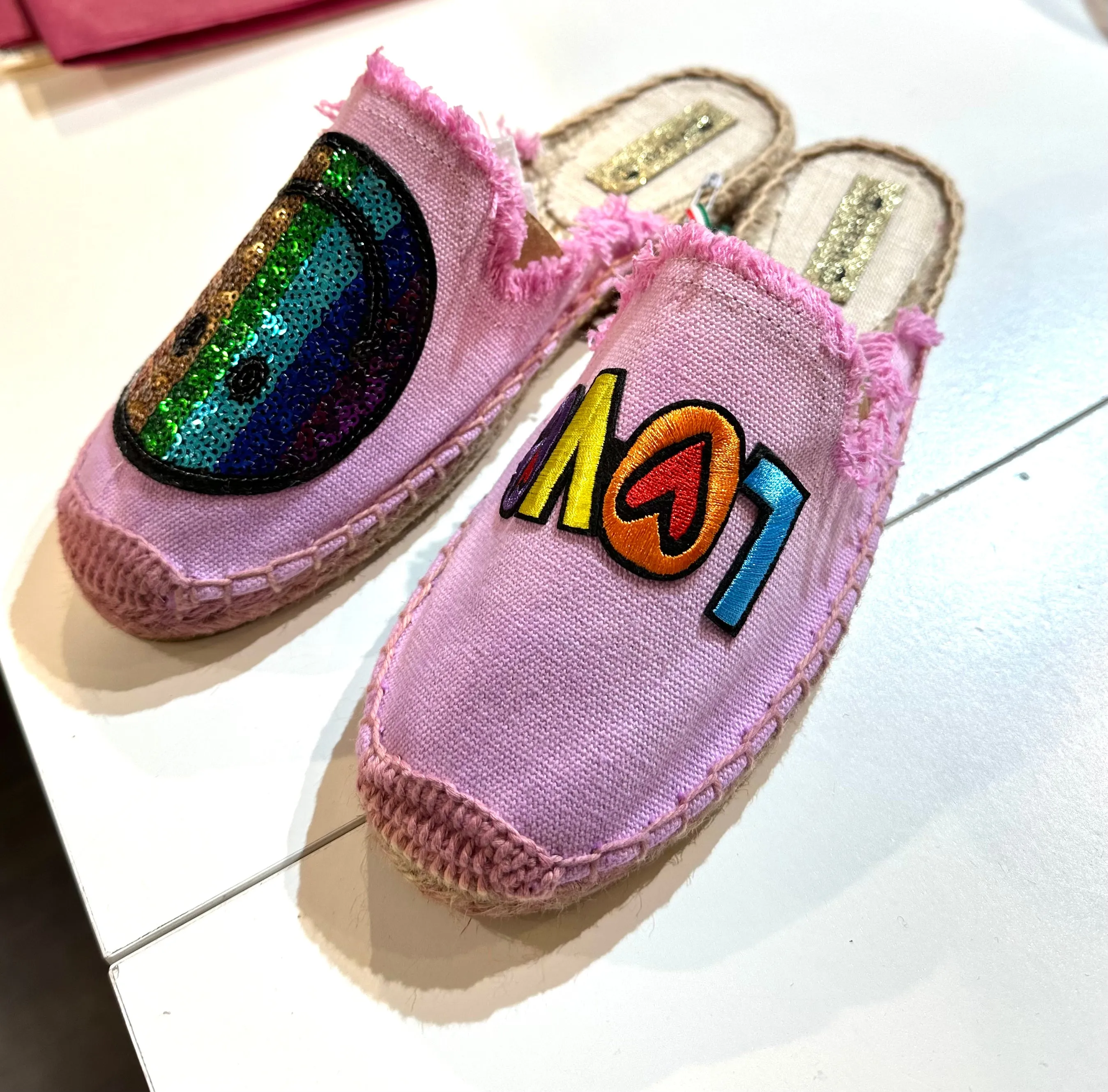 PINK LOVE SMILE SLIDES