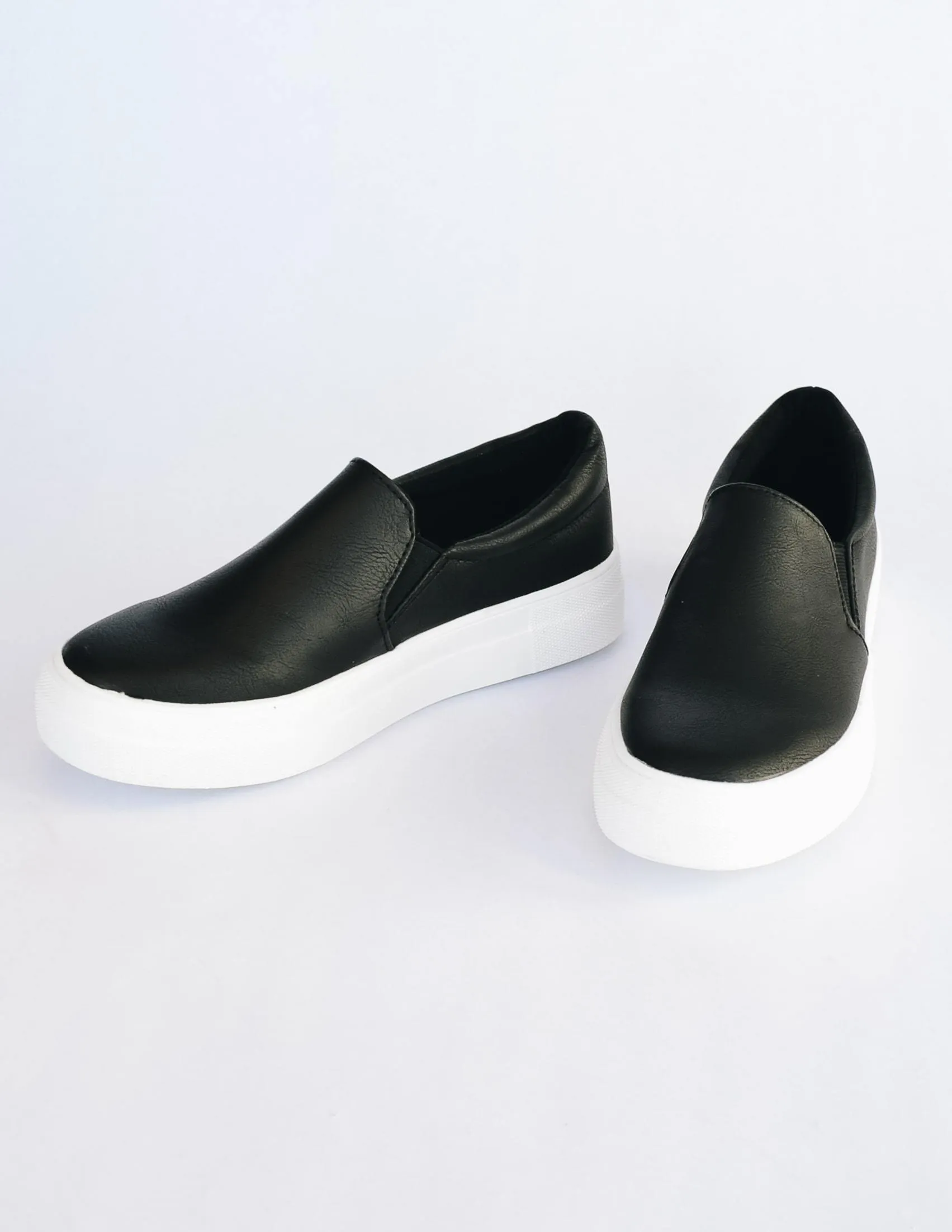 SOLE CALL SNEAKER - Black